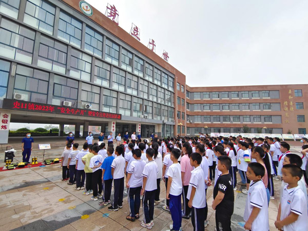 ca88安全进校园应急知识入心入脑
